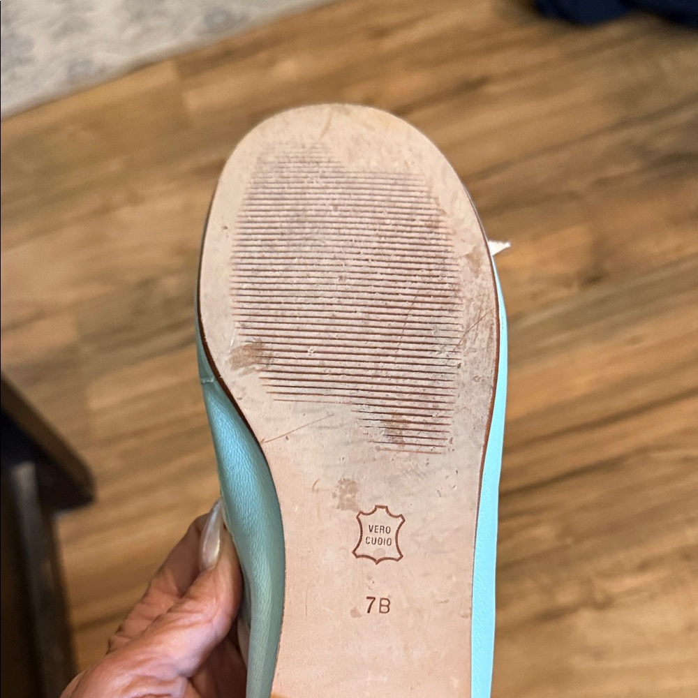 Talbots Light Blue Flats with White Bow - Picture 2 of 2